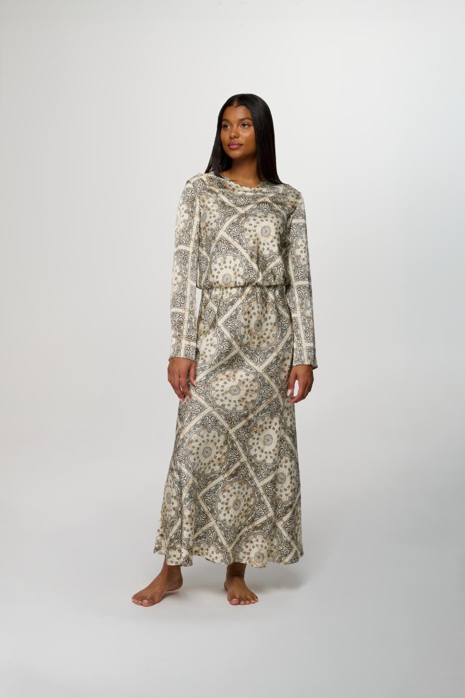 Emily Dress – By Tess Collection