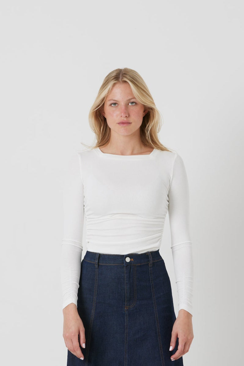 Eve Top