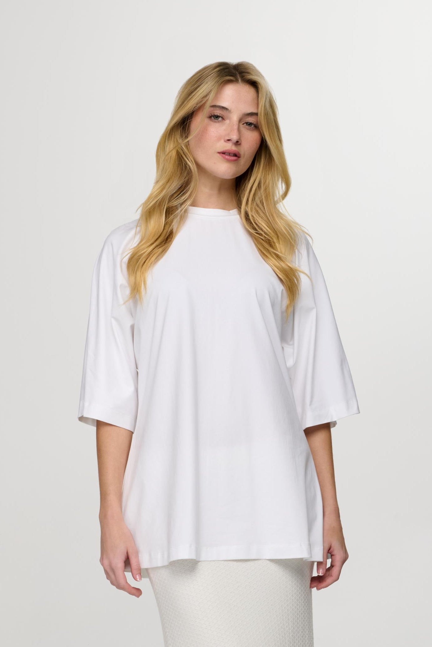 Nina Tee