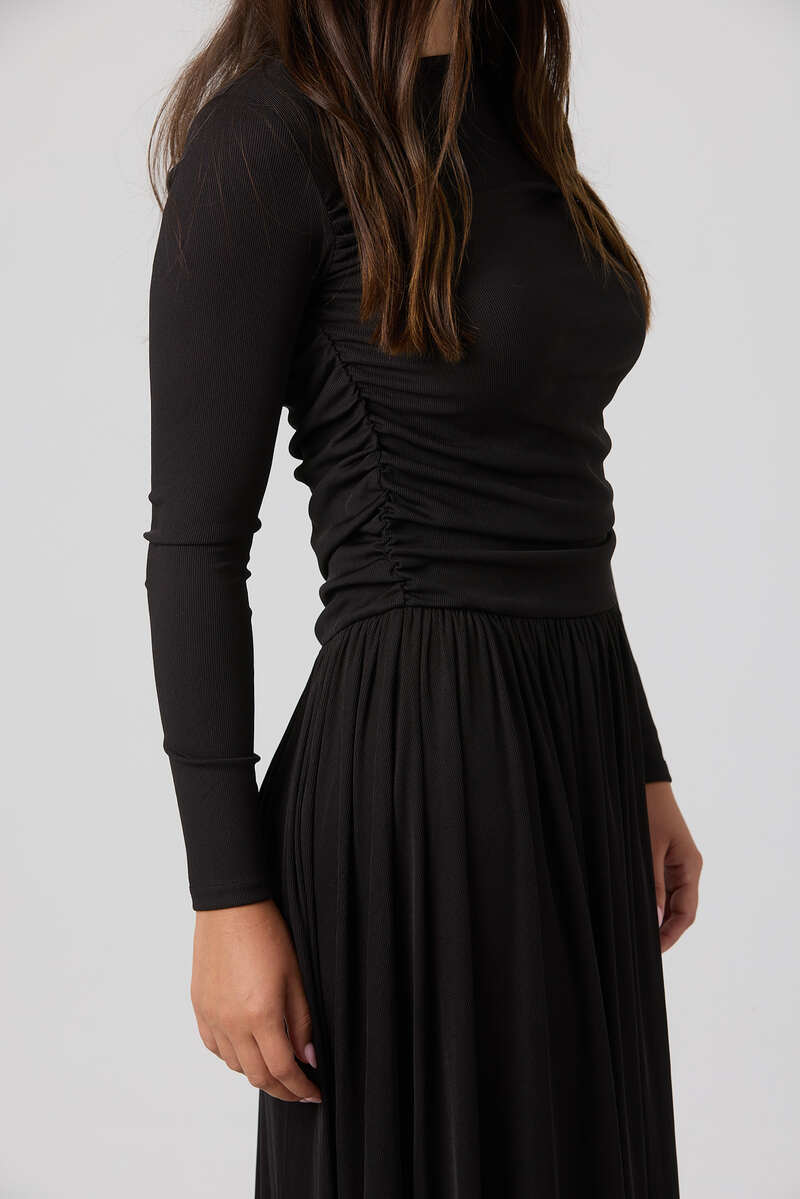 Isa Dress